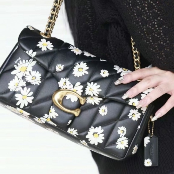 Coach - Tabby Shoulder Bag 26 With Quilting And Floral Print - Picture 14 of 14